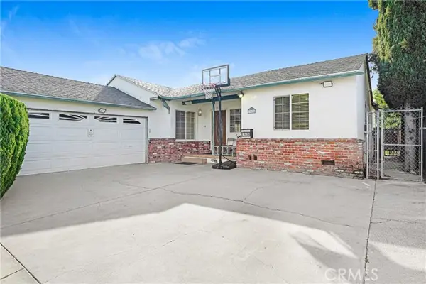 19624 Kittridge Street, Reseda, CA 91335