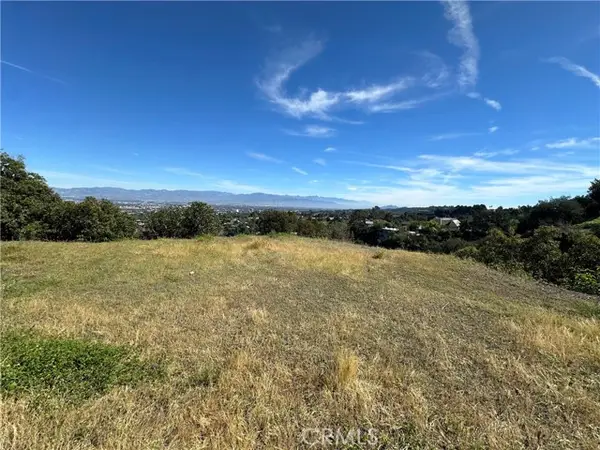 16986 Encino Hills Drive, Encino, CA 91436