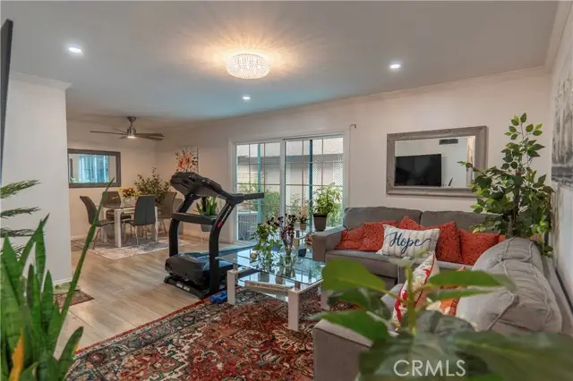 7554 Corbin  #4, Reseda, CA 91335 - #3