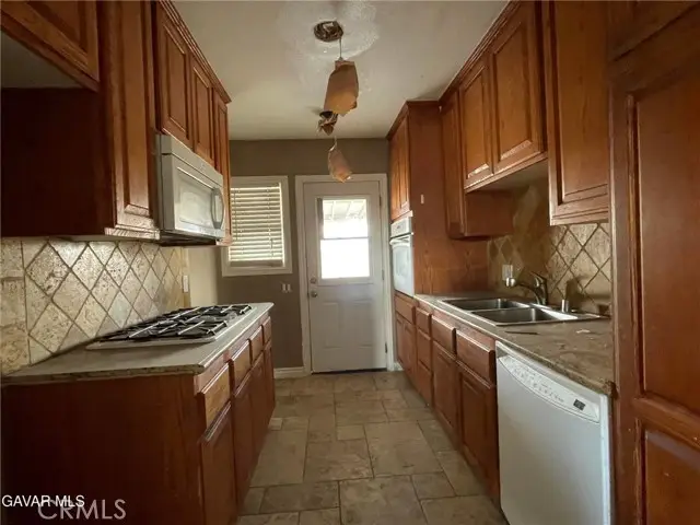 309 Avenue J13, Lancaster, CA 93535 - #3