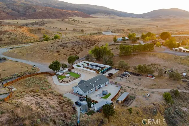 6221 Elizabeth Lake Road, Palmdale, CA 93551 - #2