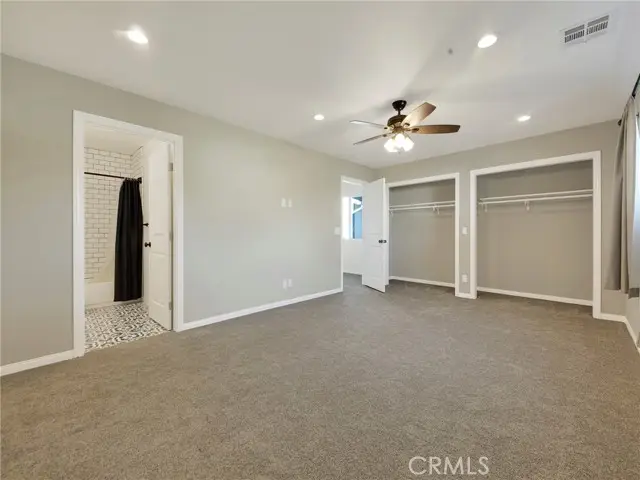 6215 Glide Avenue, Woodland Hills, CA 91367 - #2