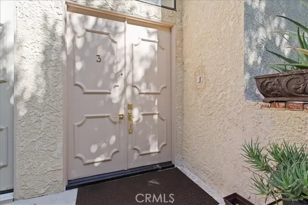 5727 ETIWANDA  #3, Woodland Hills, CA 91364