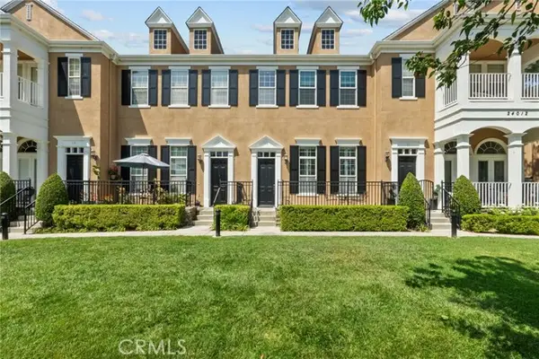 24012 Bridgeport Lane  #12, Valencia, CA 91355