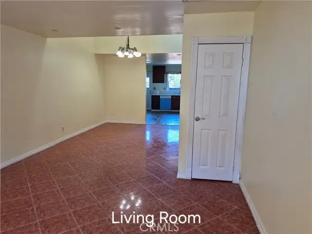 7320 Lennox Avenue  #E10, Van Nuys, CA 91405 - #3