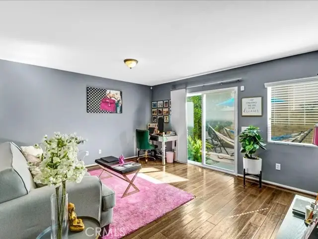 6840 De Celis, Van Nuys, CA 91406 - #3