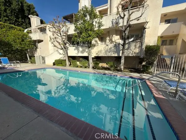 19400 Wyandotte  #16, Reseda, CA 91335