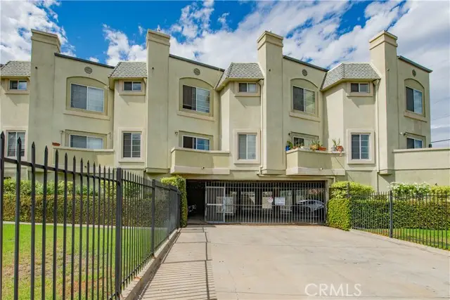 22809 Del Valle  #8, Woodland Hills, CA 91364 - #1