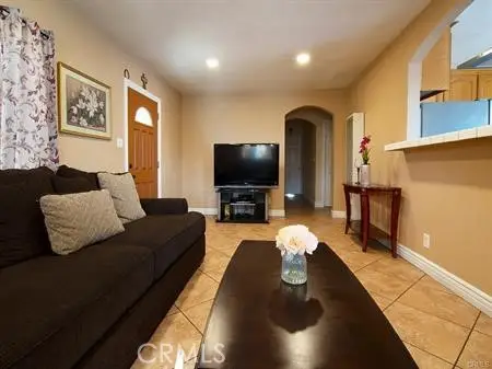 4525 137th, Hawthorne, CA 90250