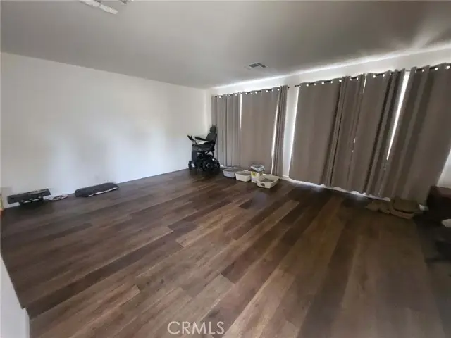 25 Veronica Way, Mission Hills, CA 91345 - #3