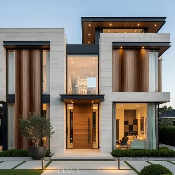 733 Sierra Bonita, Los Angeles, CA 90046