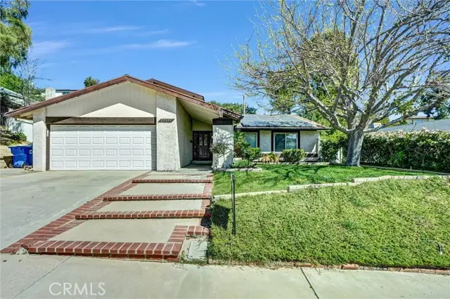 23041 Posada, Valencia, CA 91354 - #1