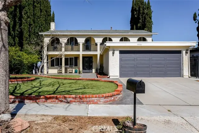 19707 Green Mountain Drive, Newhall, CA 91321 - #2