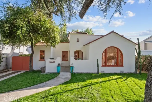 11048 Blix, North Hollywood, CA 91602 - #1