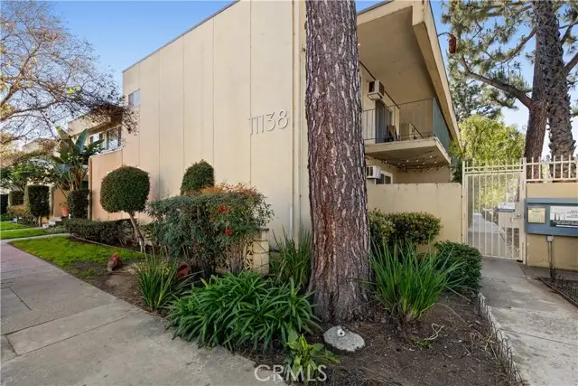 11138 Aqua Vista  #55, North Hollywood, CA 91602 - #1