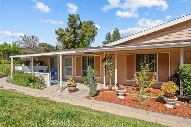19156 Avenue Of The Oaks  #B, Newhall, CA 91321 - #1