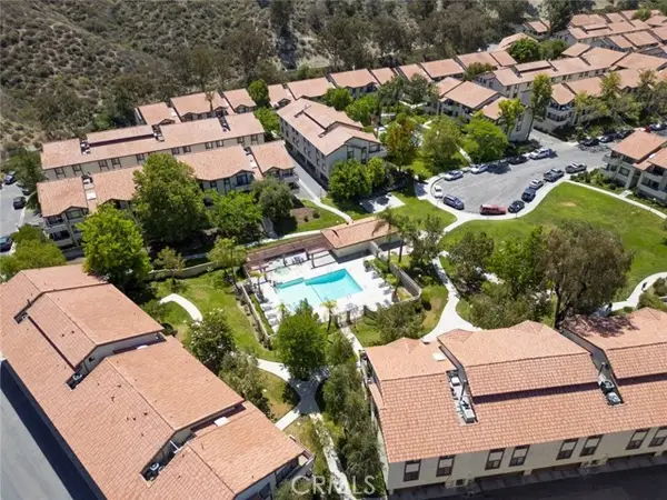 28031 Sarabande Lane  #128, Canyon Country, CA 91387