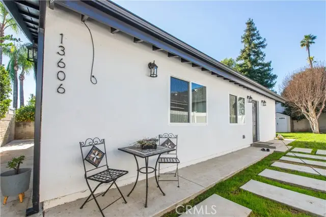 13608 Bassett Street, Van Nuys, CA 91405 - #2