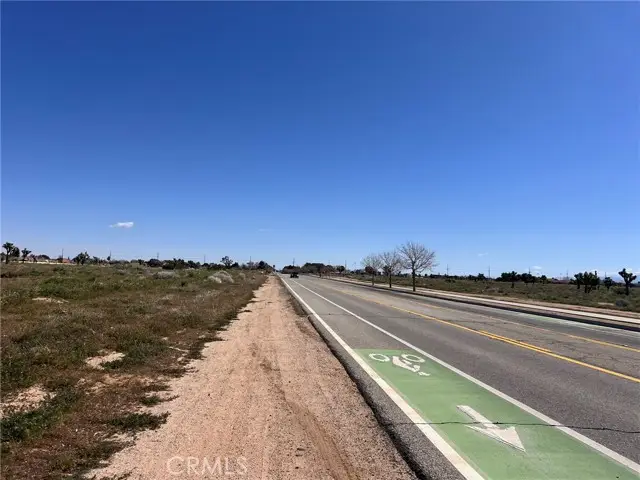0 Avenue L8, Lancaster, CA 93534 - #3