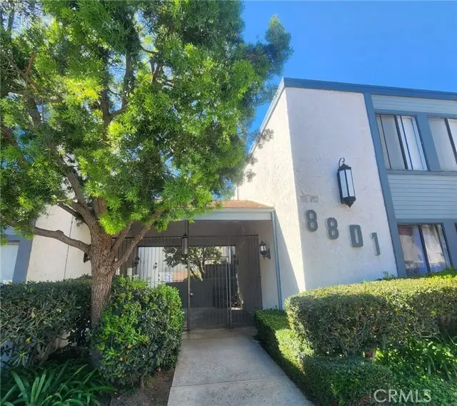 8801 Independence Ave  #19, Canoga Park, CA 91304 - #1