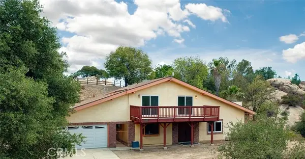 7254 Studio Road, Canoga Park, CA 91304