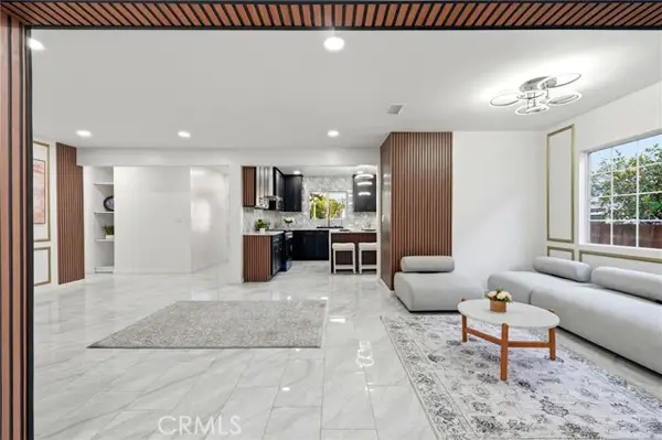 18114 Schoenborn, Northridge, CA 91325