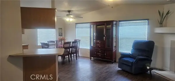 4 Oxford Way, Northridge, CA 91324