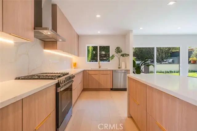 22218 San Miguel Street, Woodland Hills, CA 91364 - #2