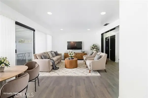 20309 Roscoe, Winnetka, CA 91306