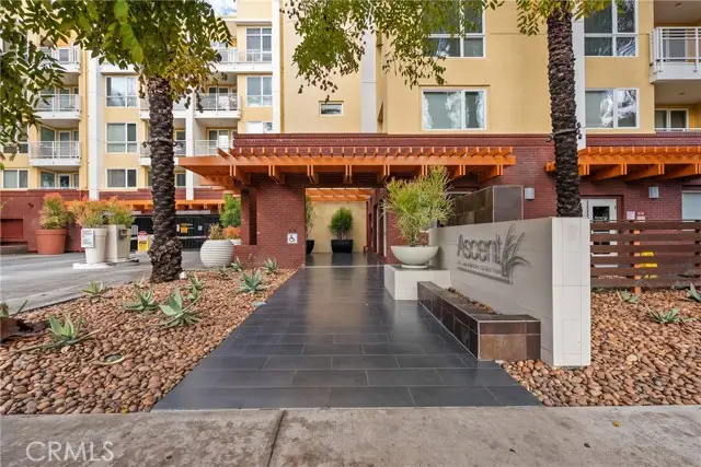 21301 Erwin, Woodland Hills, CA 91367 - #1