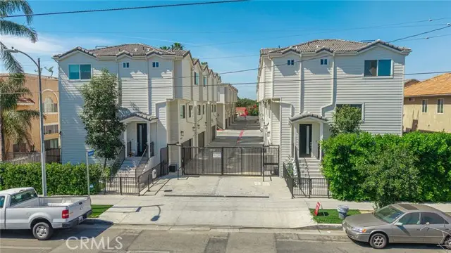 14662 W Sara Lane, Panorama City, CA 91402 - #2