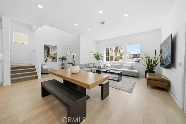 27516 Golden Currant Place, Valencia, CA 91381 - #3