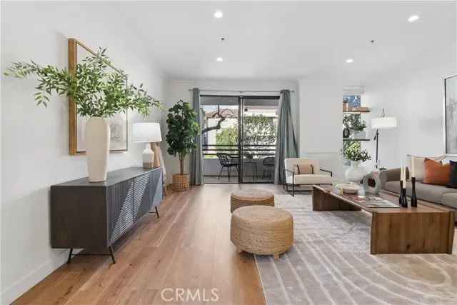 1935 Malcolm Avenue  #102, Los Angeles, CA 90025 - #3