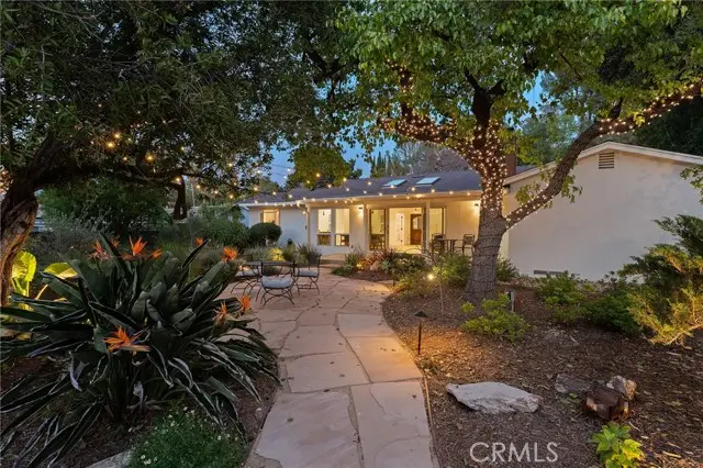 5319 Penfield Avenue, Woodland Hills, CA 91364 - #3