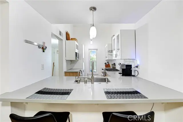 7050 Shoup Avenue, Canoga Park, CA 91303 - #3