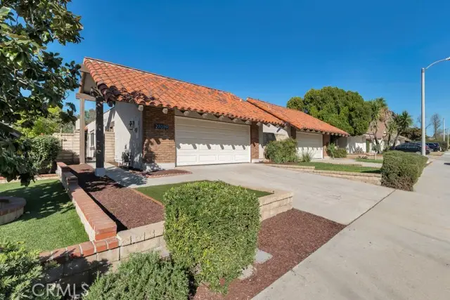 27039 Rio Prado Dr, Valencia, CA 91354 - #2