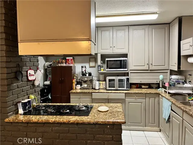 9606 Lev Avenue, Arleta, CA 91331 - #3