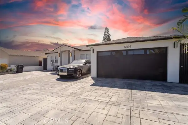 12608 Califa Street, Valley Village, CA 91607