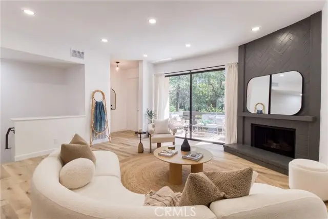 21900 Marylee Street  #293, Woodland Hills, CA 91367 - #2