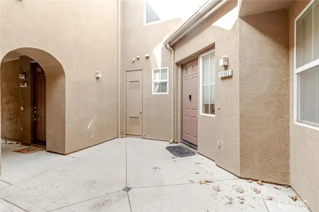 25562 Huxley, Stevenson Ranch, CA 91381 - #2