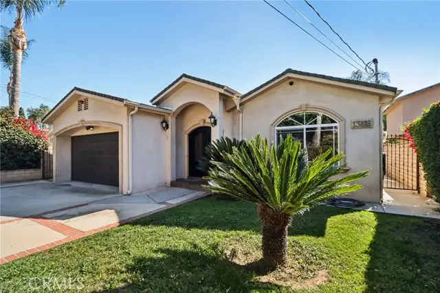 13816 Bessemer Street, Van Nuys, CA 91401 - #2