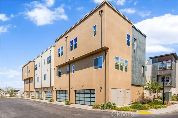 27568 Heron Pl, Valencia, CA 91381