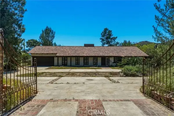 11560 Darling Road, Santa Clarita, CA 91390