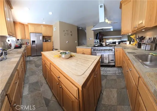 27657 Ironstone Drive  #2, Canyon Country, CA 91387