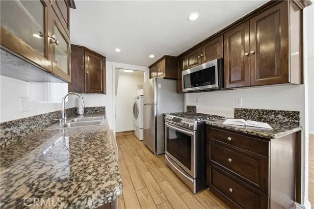 9047 Langdon Ave  #6, North Hills, CA 91343 - #1