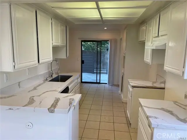 10001 Topanga Canyon Blvd  #17, Chatsworth, CA 91311 - #3