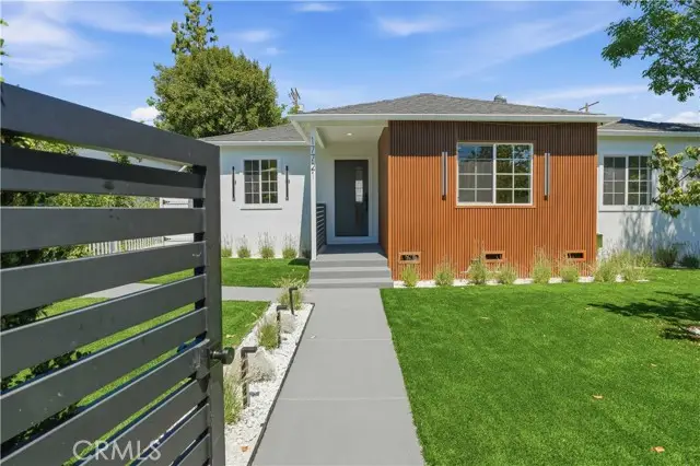 17721 Burbank, Encino, CA 91316 - #1