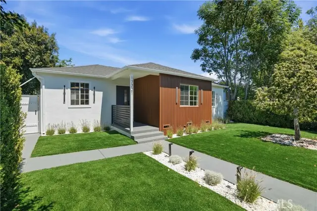 17721 Burbank, Encino, CA 91316 - #2