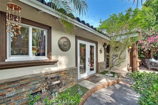 17419 Cohasset, Van Nuys, CA 91406