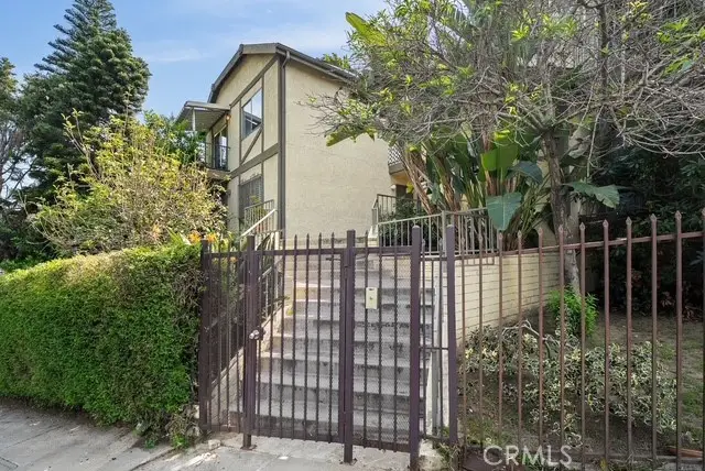 3022 Valle Vista, Los Angeles, CA 90065 - #1